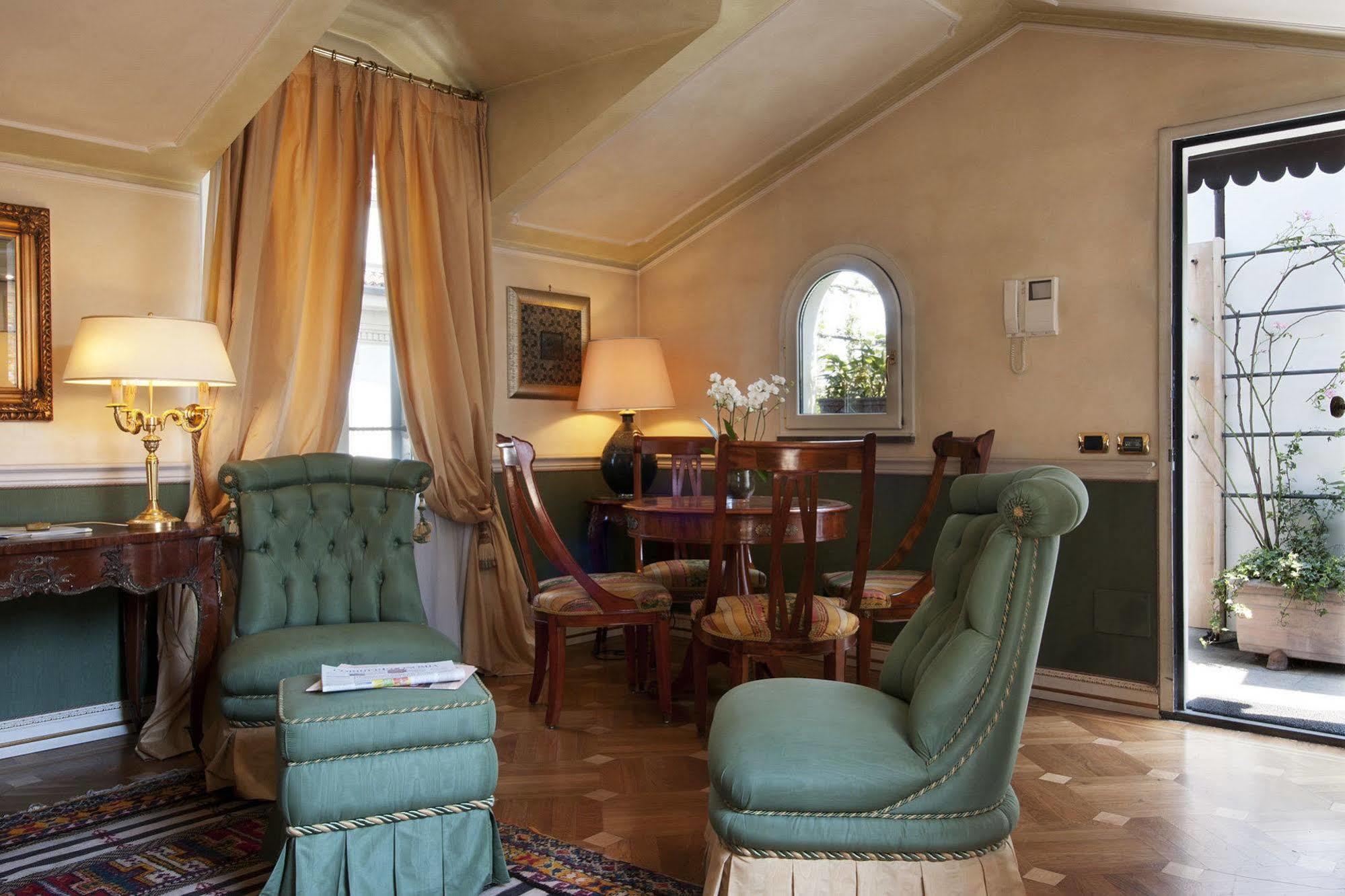 Petit Palais Hotel De Charme Mailand Zimmer foto
